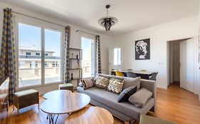 Luxe Penthouse For 6 - Fairytale Factory